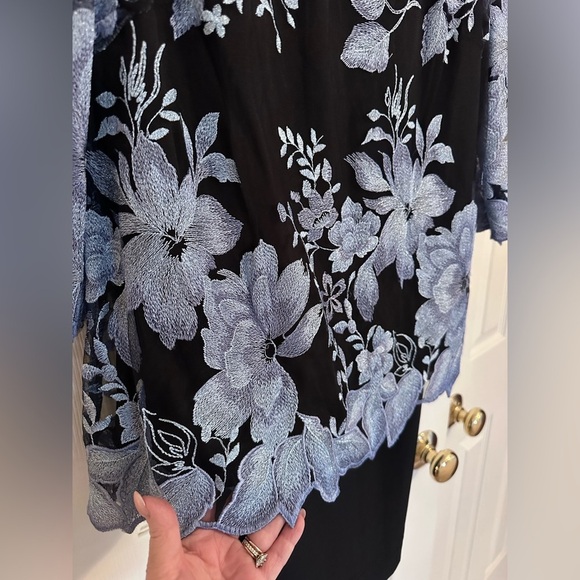 Like New Alex evenings top,3/4 Sleeve
Embroidered Blouse and Pants - Picture 3 of 10